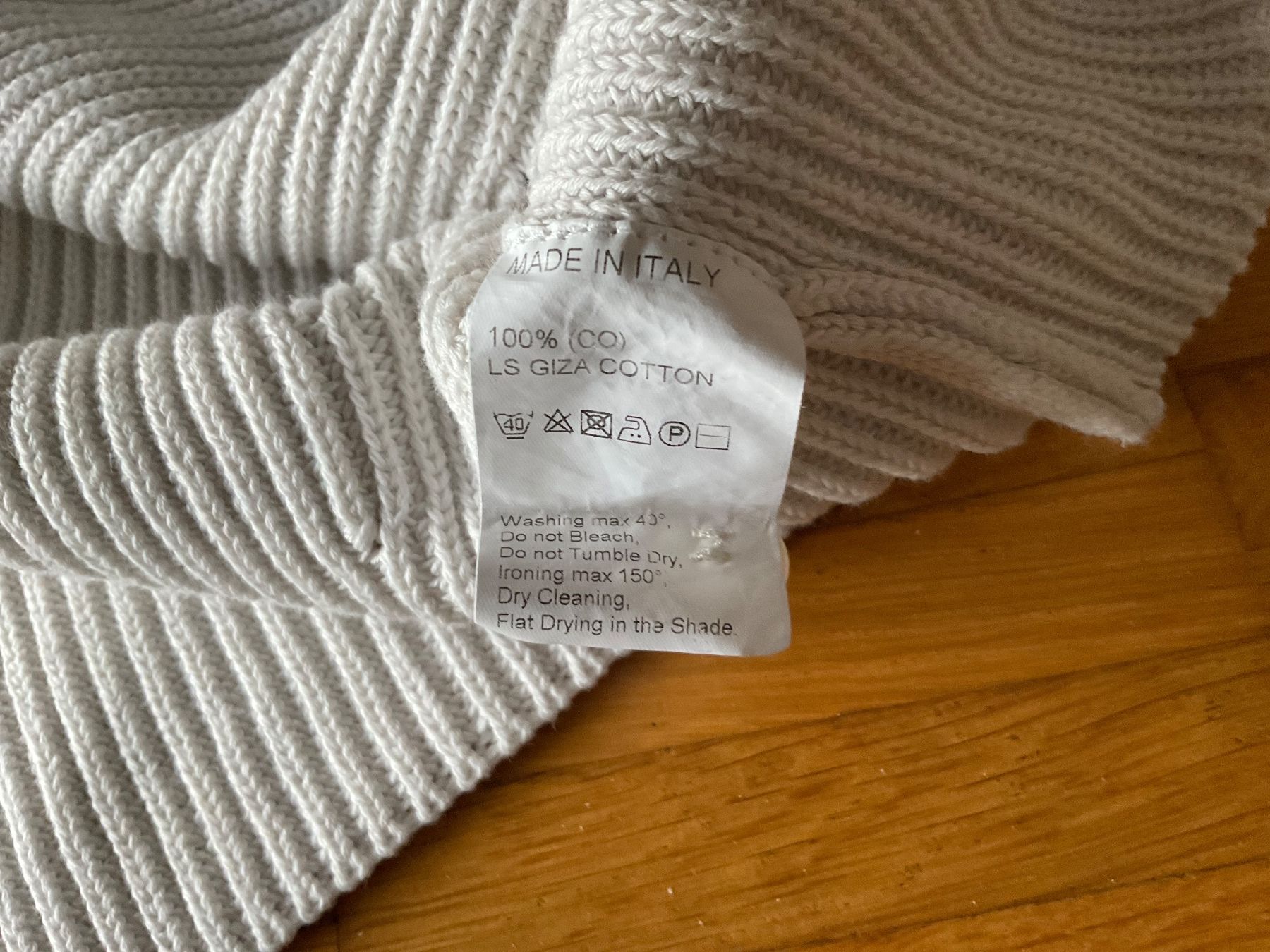 Maglioni & Felpe: GULER schöne Strickjacke Gr.M & Made in Italy – Usato da Weiningen ZH venduto da moon-55 3