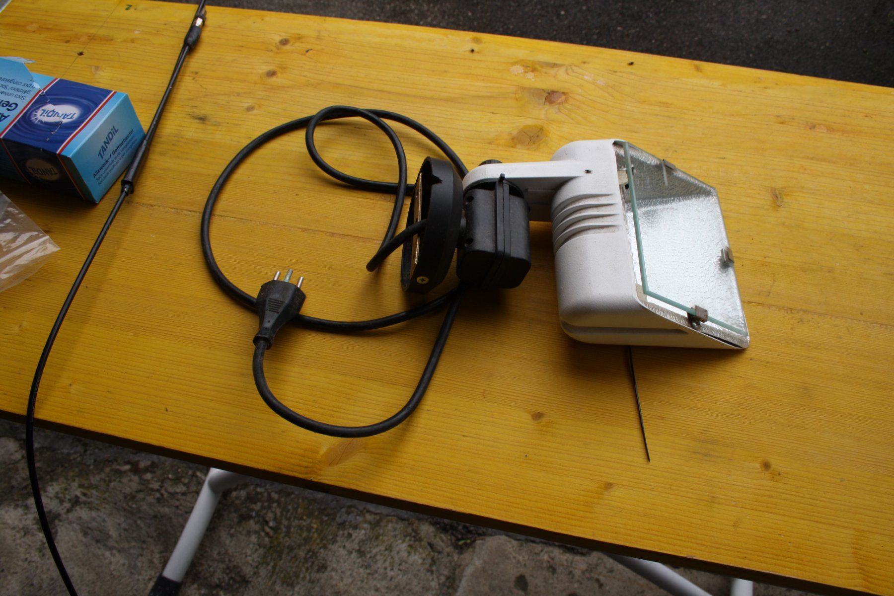 Lampen: LAMPE – Gebraucht aus Wauwil von Pneuedy
