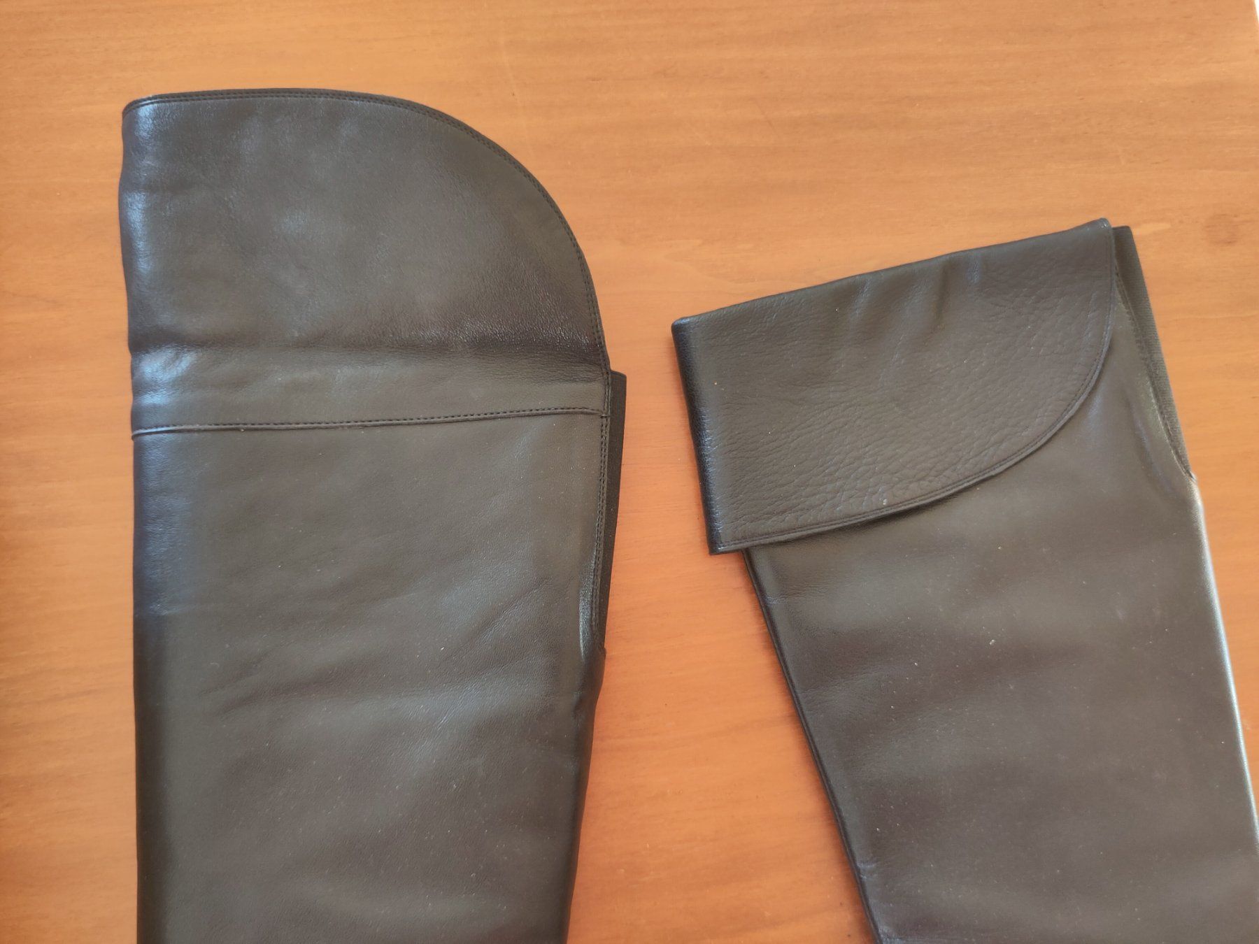 Scarpe da donna: Schwarze Stulpenstiefel - Grösse 36.5 - modern Absatz – Nuovo (secondo la descrizione) da Zürich venduto da Bischosa 2