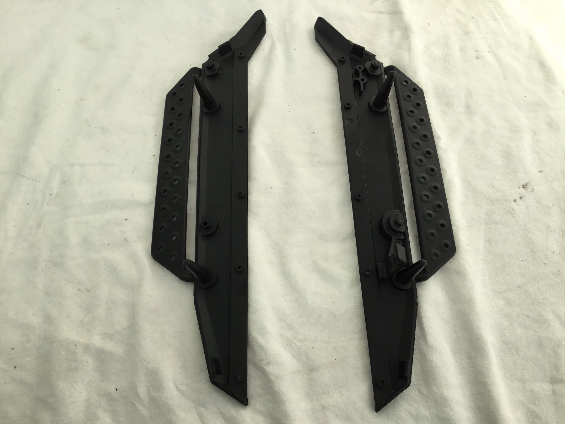 Arrma Modellismo RC: Arrma Fireteam Seitenteile neu – Nuovo (secondo la descrizione) da Büsserach venduto da Swissbluesmobile