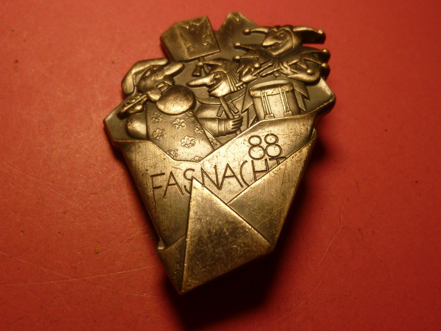 Placchette & Badge: BASEL 1988 SILBER – Usato da Ried (Muotathal) venduto da Mandarin02