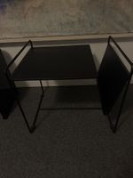 Beistelltisch mit Heft/Zeitungsablage