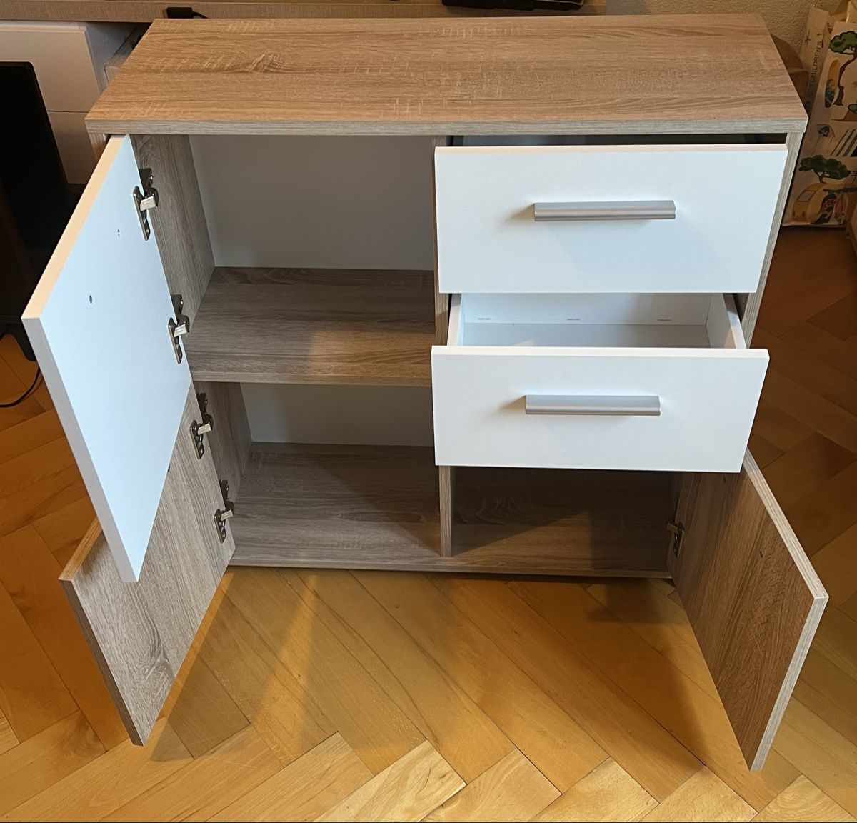 Cassettiere: Commode en état irréprochable comme neuf – Nuovo (secondo la descrizione) da Bulle venduto da Sammobil 4