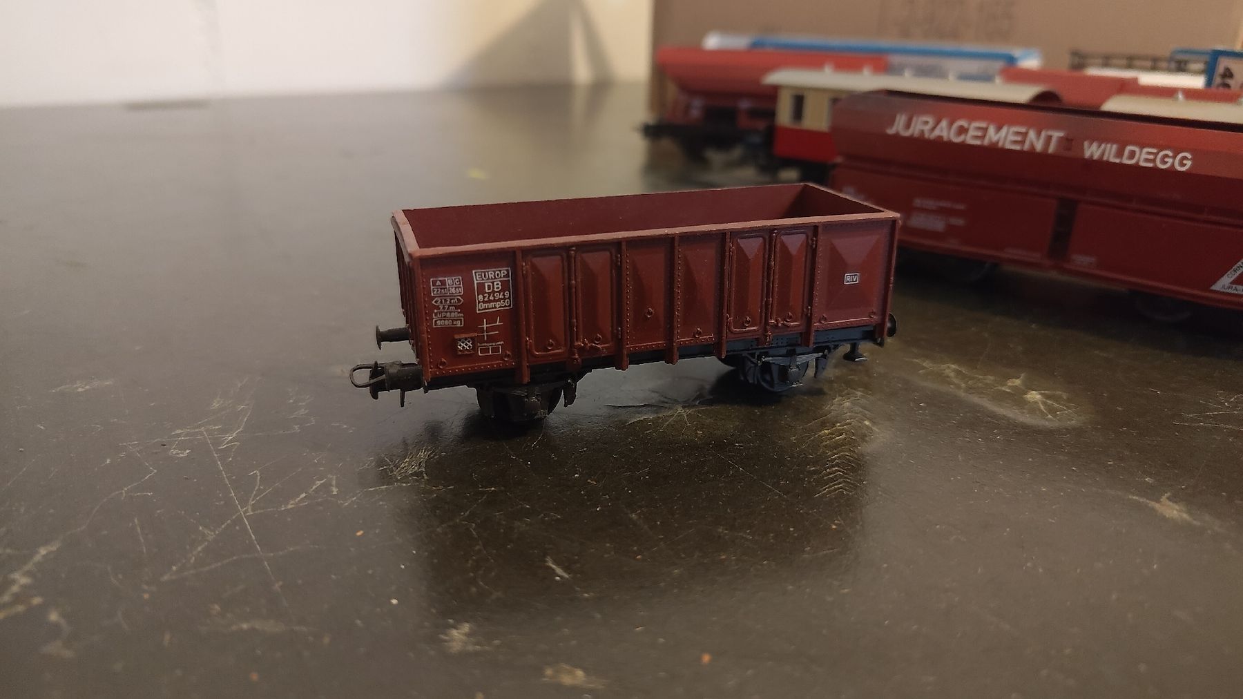 Märklin Modellini di ferrovie: Märklin Güterwagon, Pritschenwagon, Juracementwagon H0 – Nuovo (secondo la descrizione) da Hochdorf venduto da M12345 4