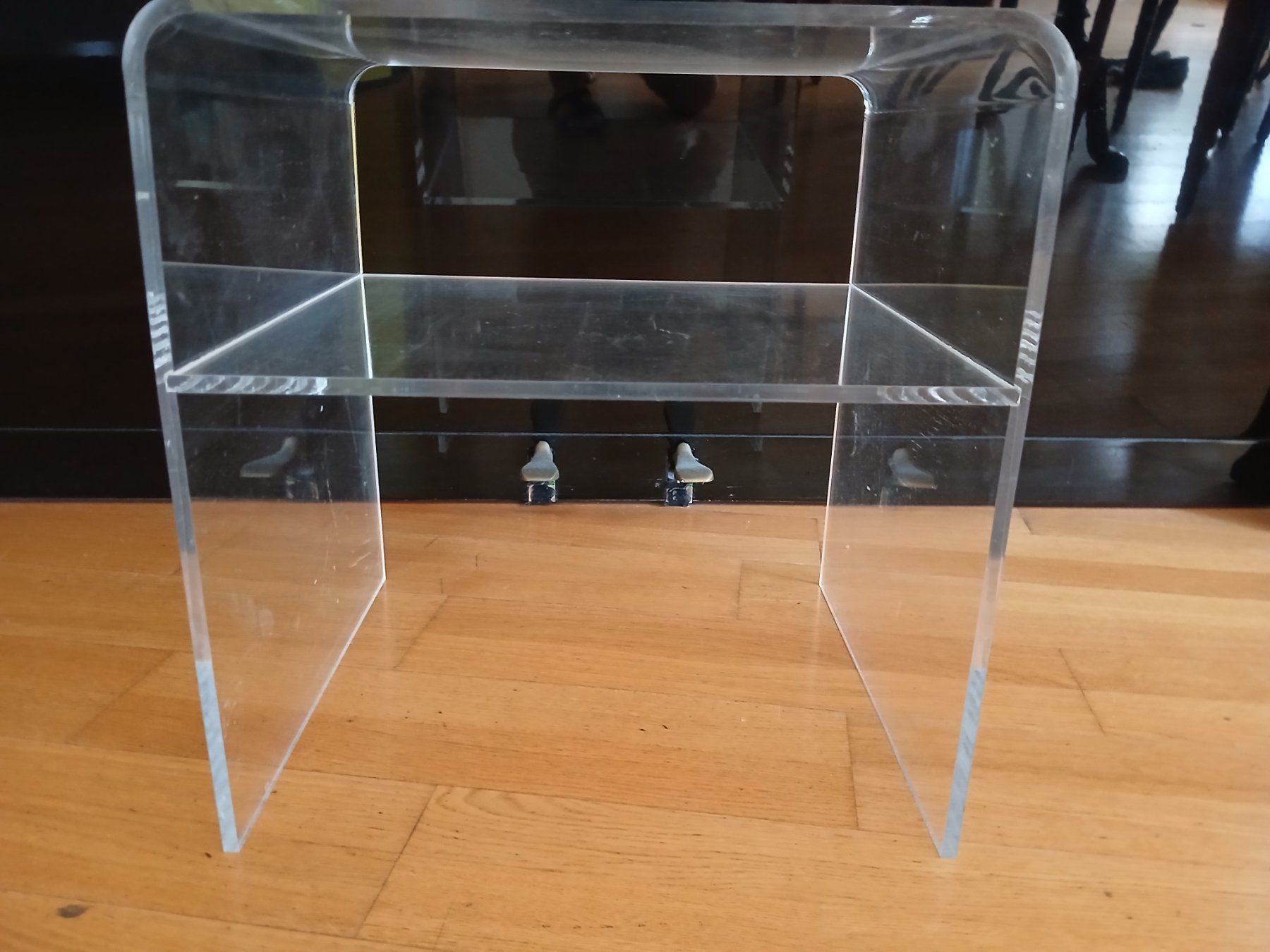 Tische: Acrylglas Beistelltisch mit Ablage – Gebraucht aus Zumikon von Vollvintage 7