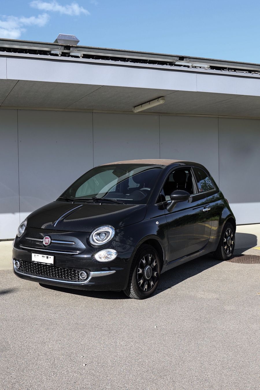 Fiat Automobili: Fiat500c hybride lounge – Usato da Cortaillod venduto da har_h5by