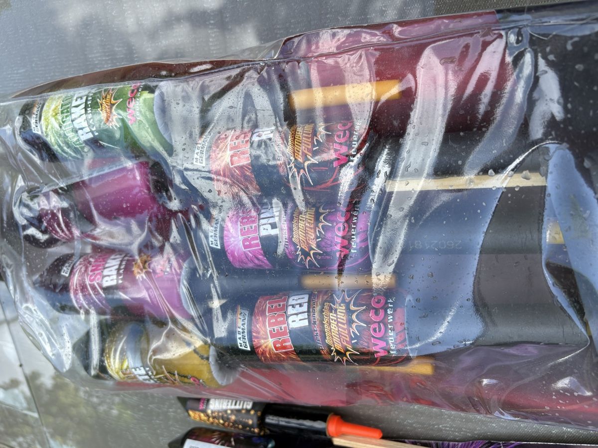Spielzeuge: Grosses Feuerwerk-Set – Gebraucht aus Zürich von Orionos 8