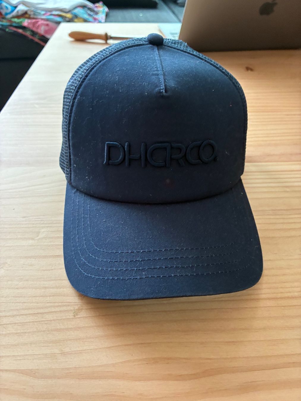 Copricapi, berretti & cappellini: Dharco Hut/ Trucker Cap – Usato da Schwarzenburg venduto da Murjek