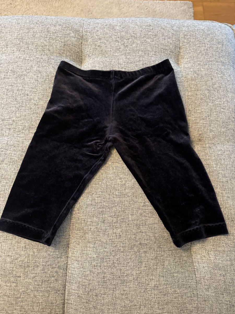 Hosen: Turnhose Samtoptik ca 116/122 – Gebraucht aus Dierikon von FraeuleinMaus17