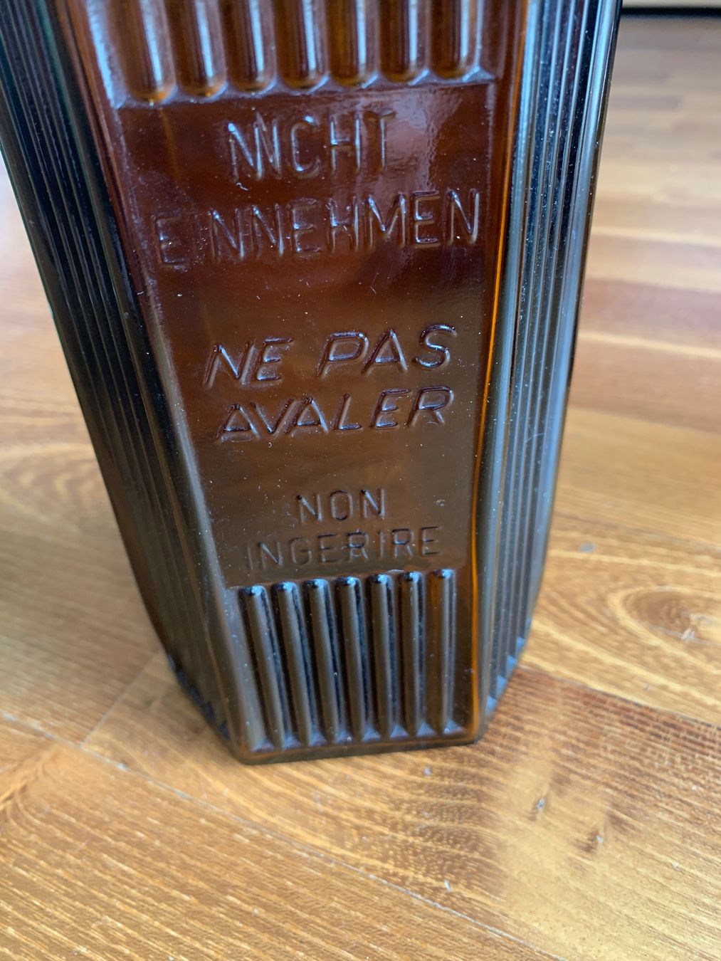Accessori da laboratorio: Drei Apothekerflaschen – Difettoso da Edlibach venduto da RUW19 6