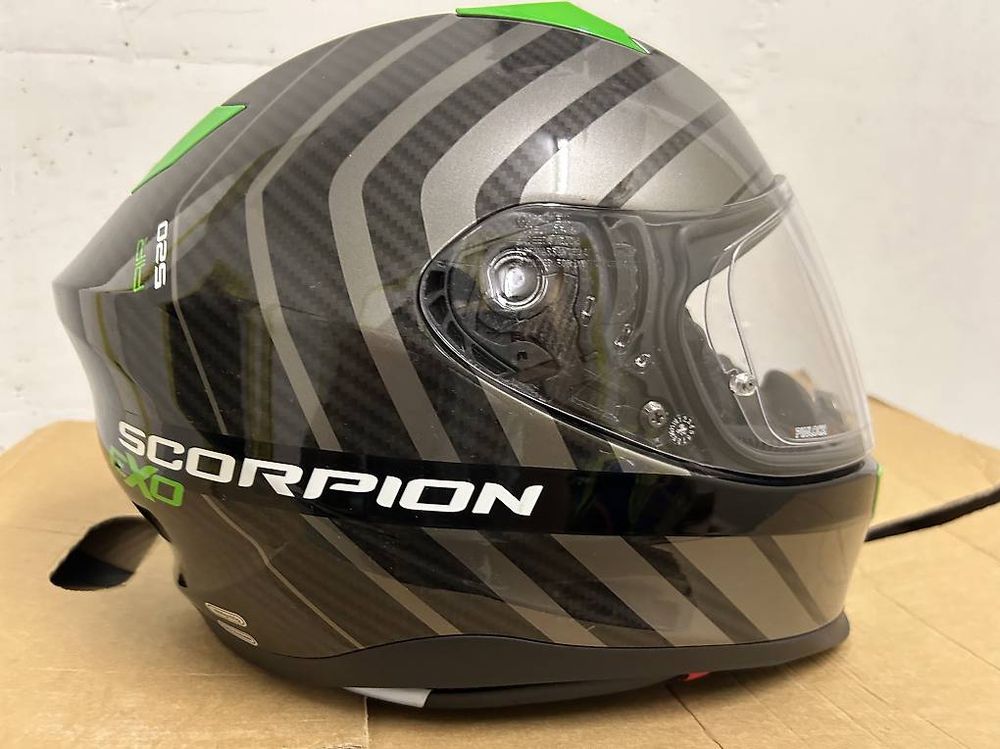 Casques & visières: Casque scorpion Exo-R1 air Carbon L – D'occasion à Grand-Lancy par Dsfo