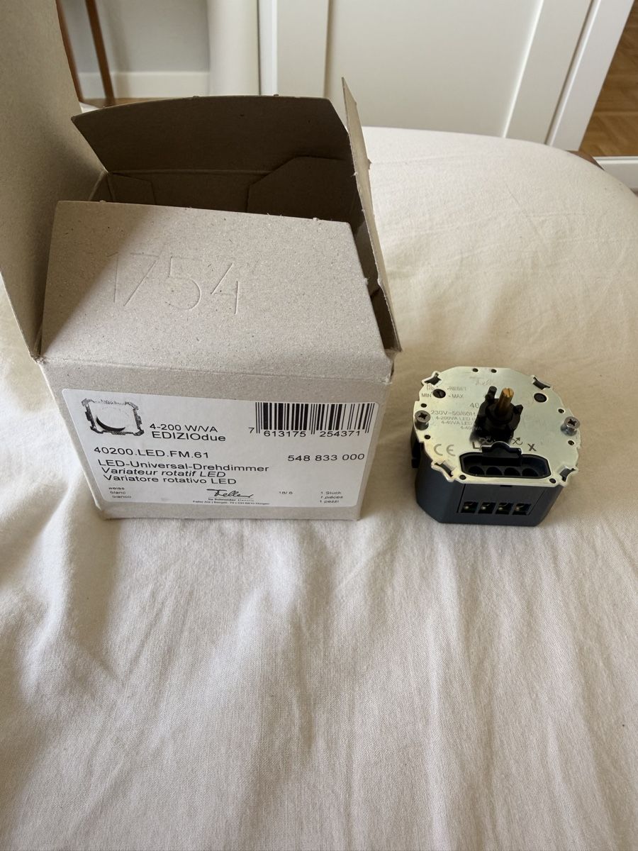 Feller Interruttori: Feller EDIZIOdue LED-Universal-Drehdimmer – Usato da Zürich venduto da fri_fq26