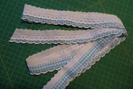 Antike St. Galler Doppel -Spitzen - blau/weiss - 1.80 Meter