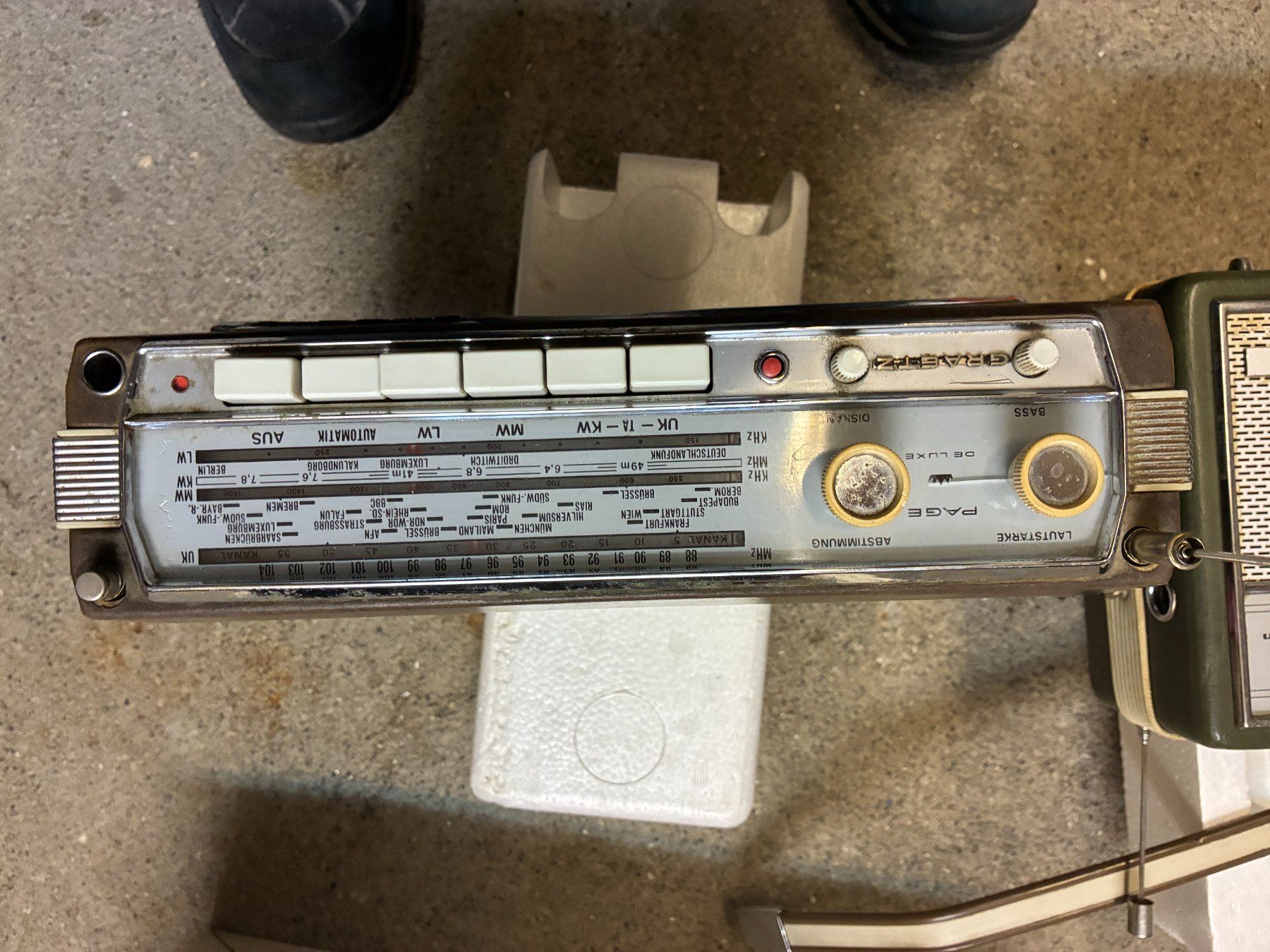 Radios: Alte Transistorradios – Defekt aus Thun von hei_x2mr 5