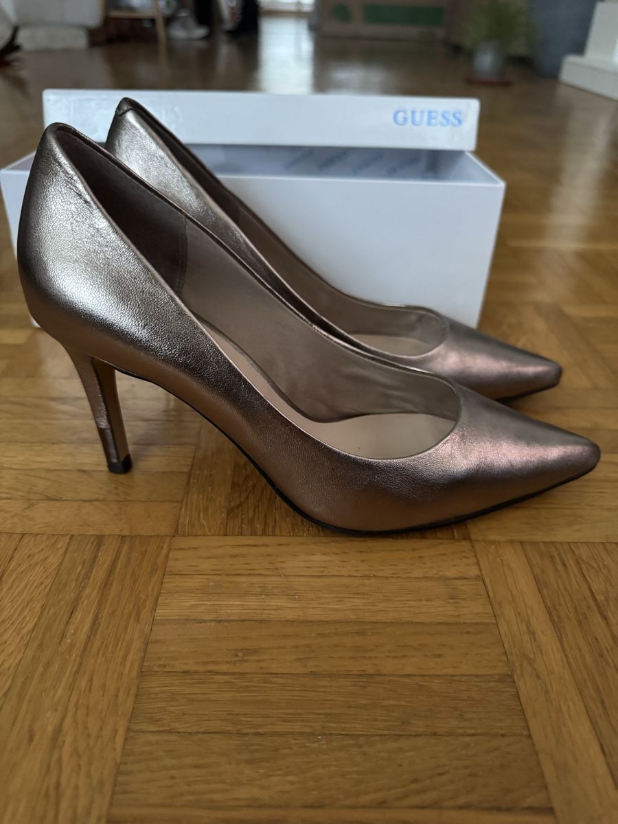 Guess Scarpe da donna: Guess Schuhe mit Originalkarton – Usato da Münchenstein venduto da Nesrin 1