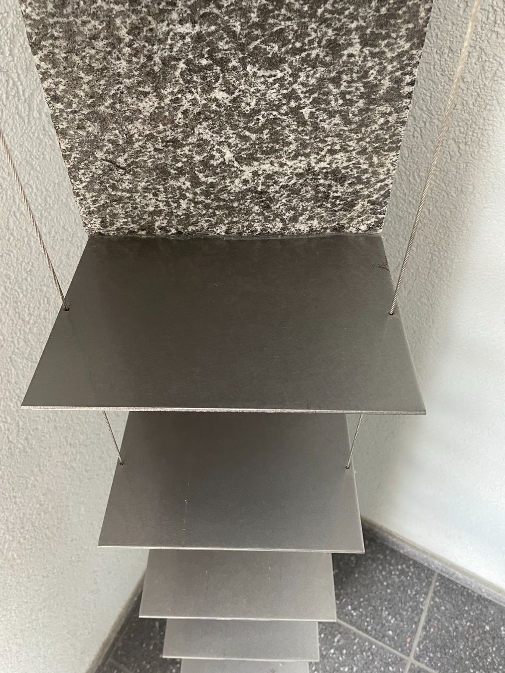 Scaffali: Designer-Regal aus Tesinergranit grau – Usato da Otelfingen venduto da Delphin52 2