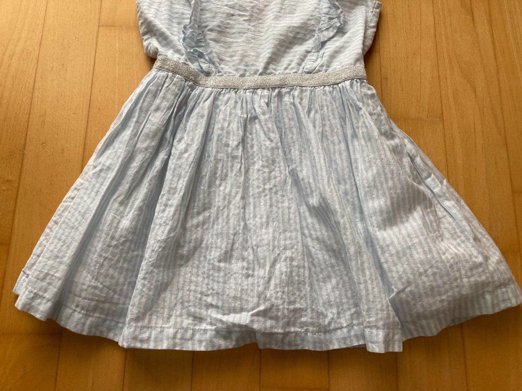 Vertbaudet Vestiti & Gonne: Kleid mit Glitzer und Rüschen – Usato da Muttenz venduto da Juvenile33 3