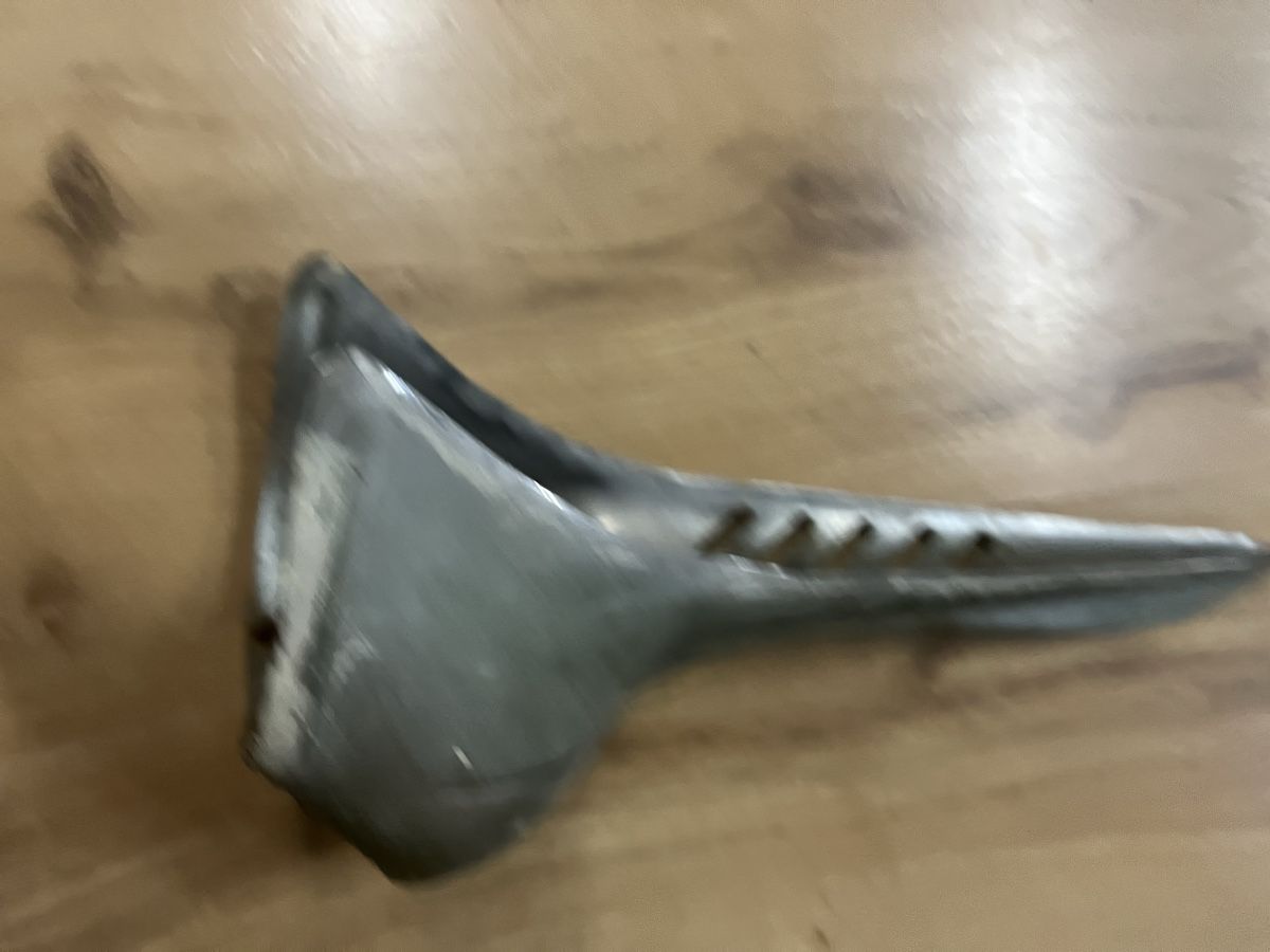 Vespa Tutti pezzi di ricambio per scooter: Vespa Faro Basso Chrom – Usato da Thun venduto da Cpia 3