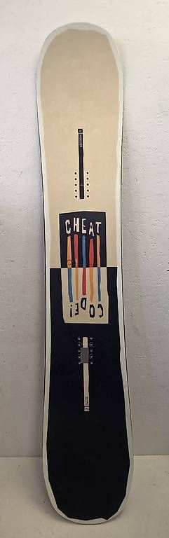 Nidecker Board: Snowboard Nidecker Cheat Code 1m56, comme neuf – Usato da Sugiez venduto da factorysportoutlet