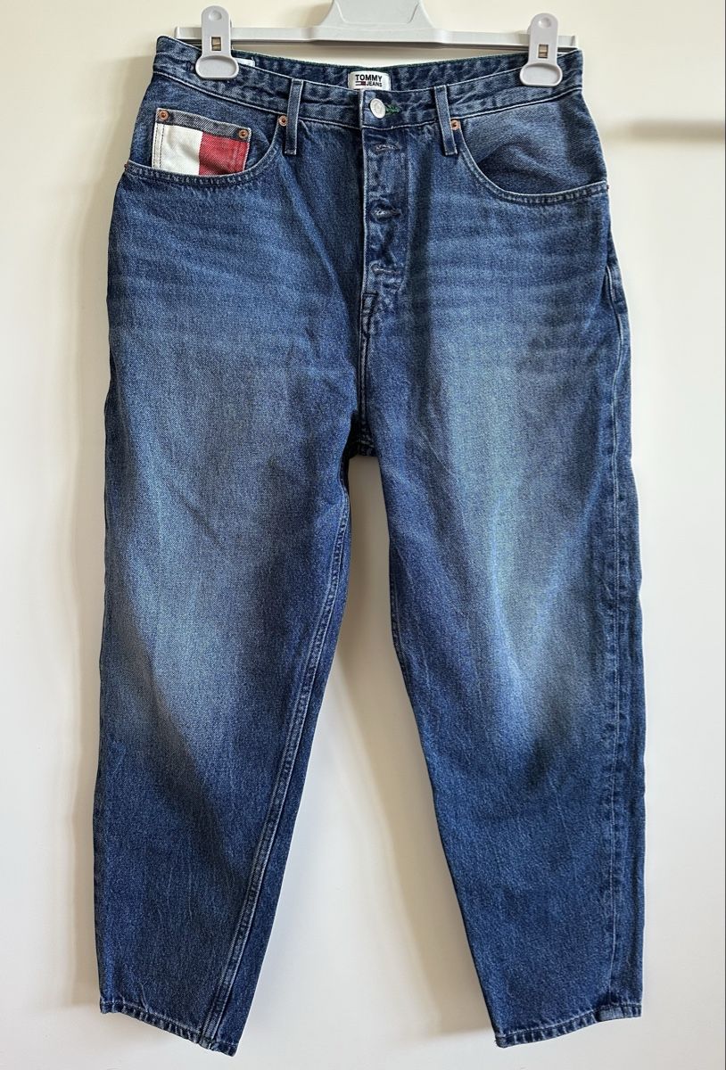 Tommy Hilfiger Jeans: Tommy Jeans taille 31/30, coupe Mom, coton – Neu (gemäss Beschreibung) aus St-Saphorin-Morges von mac_7tvq
