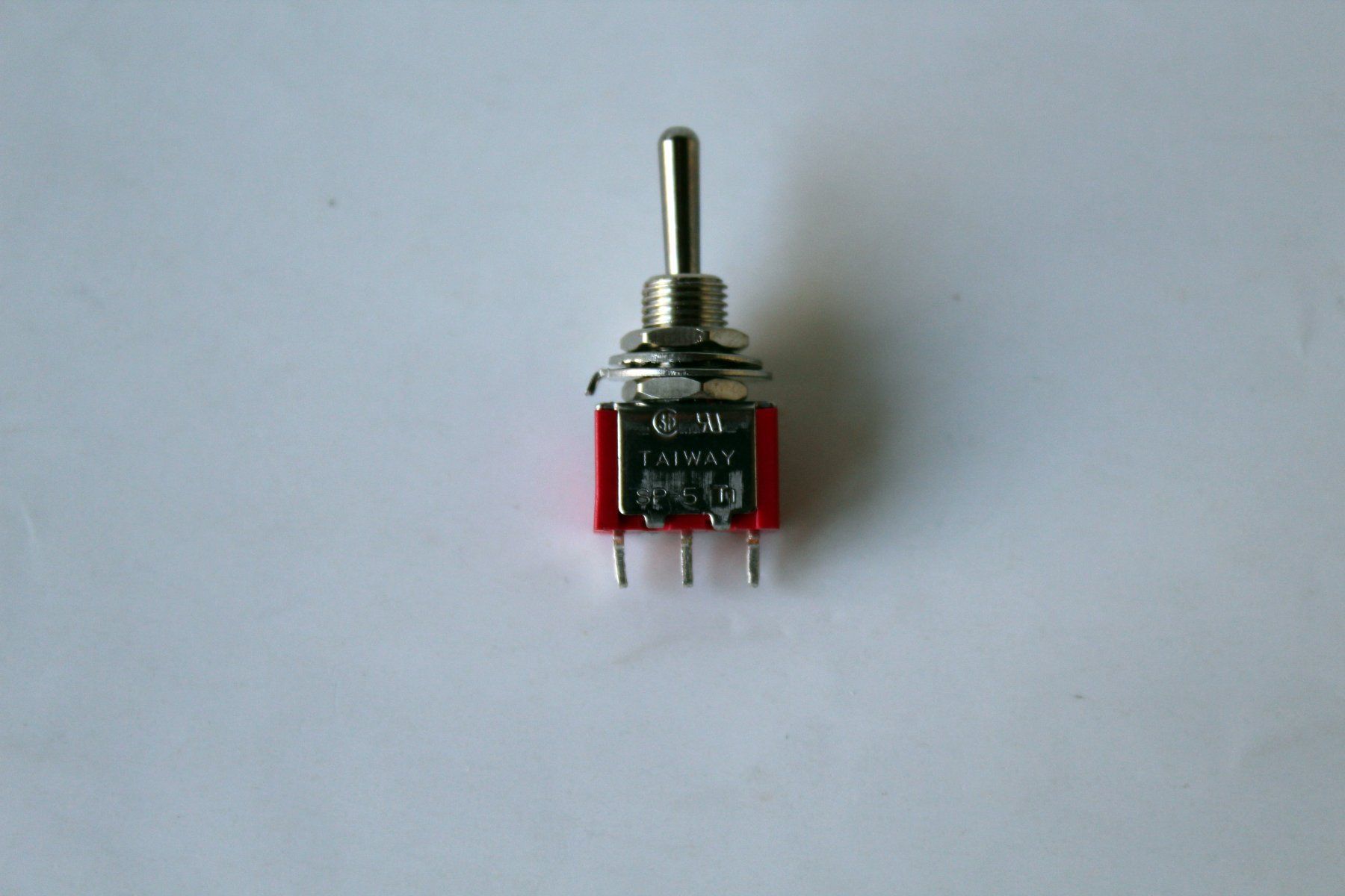 Modellini di ferrovie: HERKAT - Micro-Kippschalter (Schalten - Null - Impuls) – Nuovo e nell'imballaggio originale da Roggwil BE venduto da DEGI_TOYS 1
