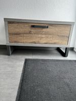 Petit meuble, idéal pour chaussures!