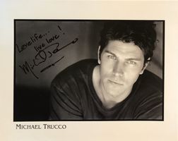 Michael Trucco 1970- Autogramm signiert Foto 20x25cm