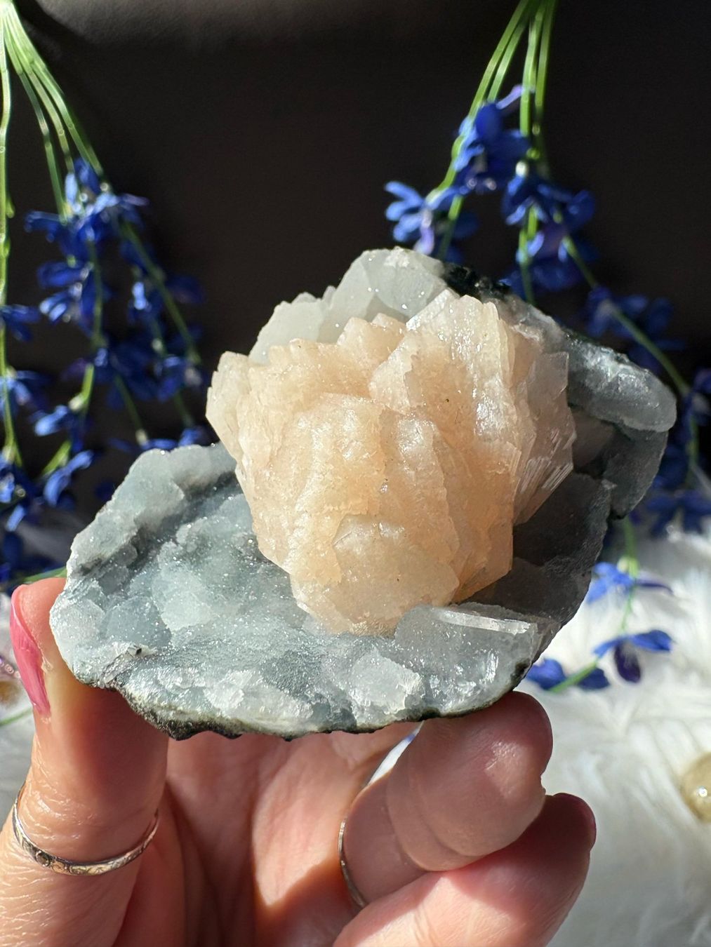 Minerali & Pietre curative: Chalcedon-Stalaktit mit Stilbit und Heulandit – Nuovo (secondo la descrizione) da Neuheim venduto da m.hald
