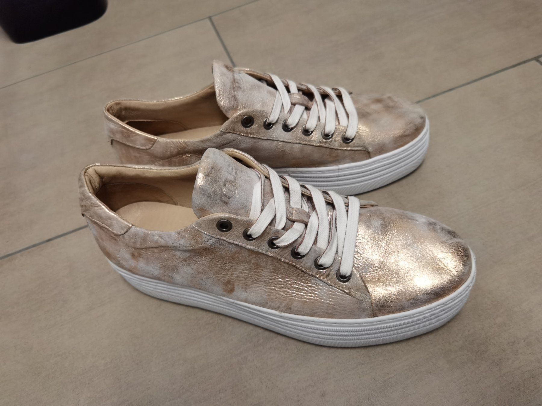 Mjus Scarpe da donna: MJUS Leder Sneaker NEU – Nuovo (secondo la descrizione) da Langenthal venduto da morena86