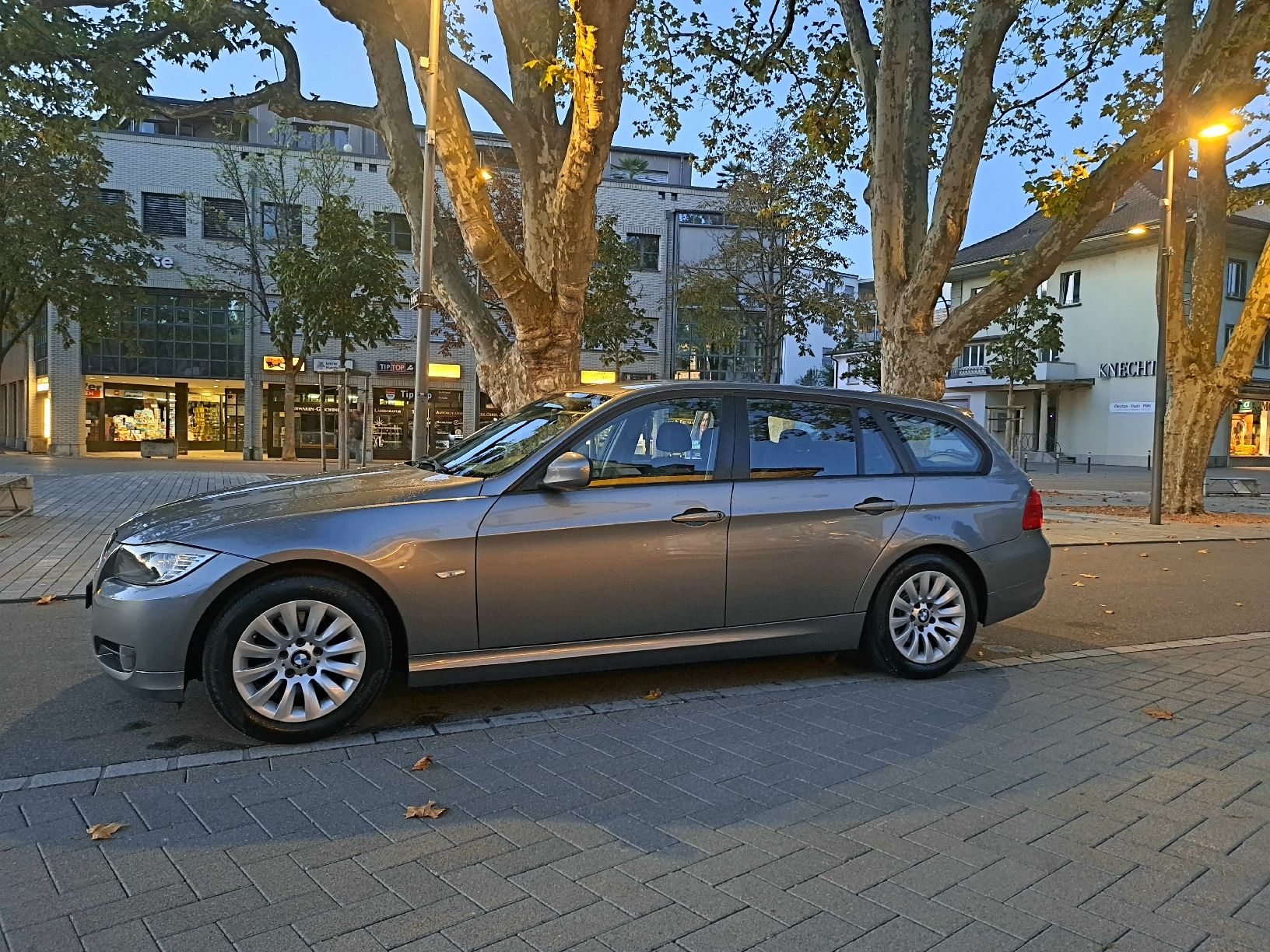 BMW Automobili: BMW 318d Touring  – Usato da Lyss venduto da ati.88 3