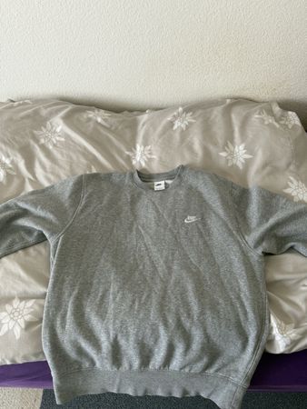 Nike Pullover Grau, Top Zustand, Gr. M für den Herbst!