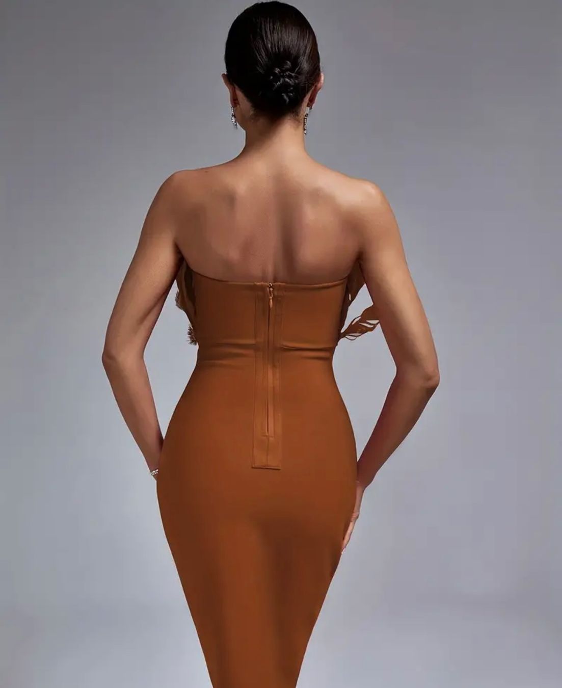 Vestiti: Jolie robe de cocktail avec plumes – Nuovo (secondo la descrizione) da Genève venduto da Annilu 5