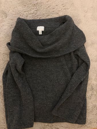 Damen Pullover H&M grau weiter Kragen Grösse S