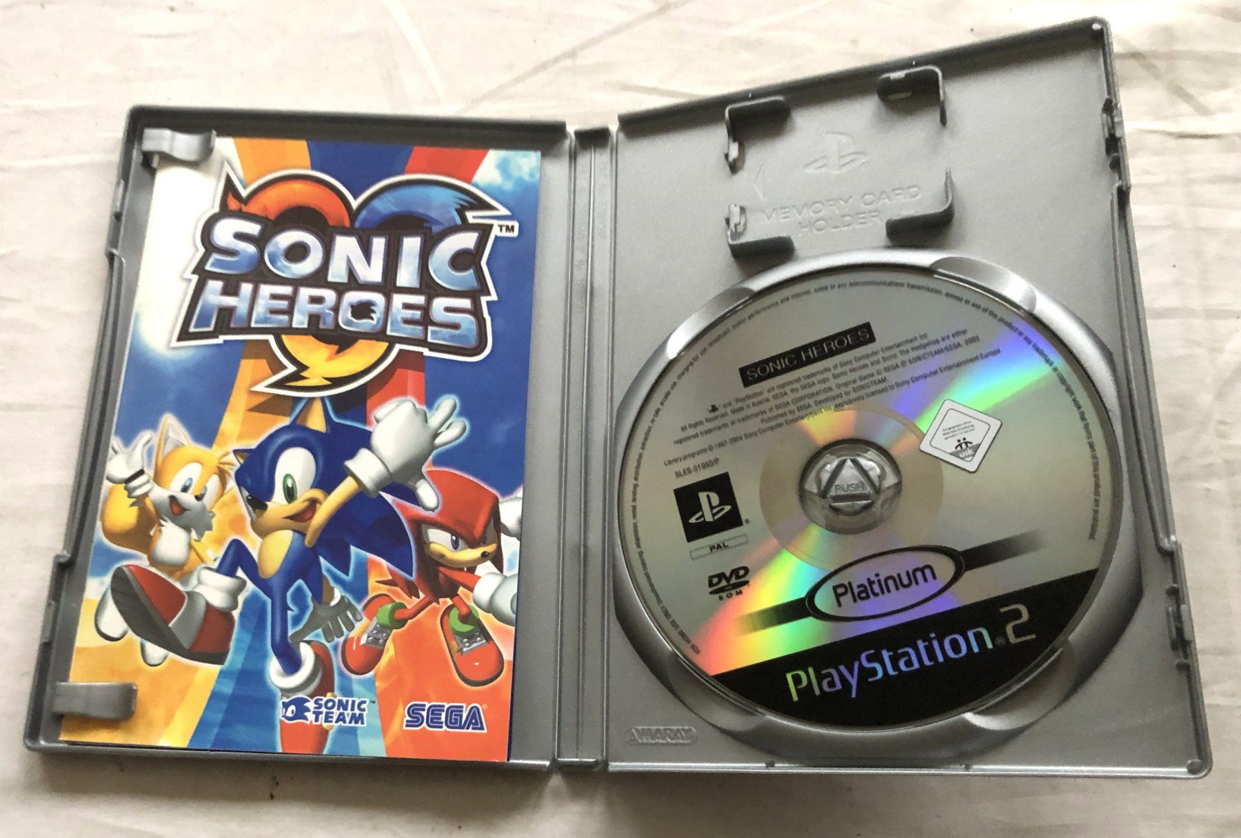 Sony Giochi: PS2 - SONIC HEROES – Usato da Schaffhausen venduto da durruti 1