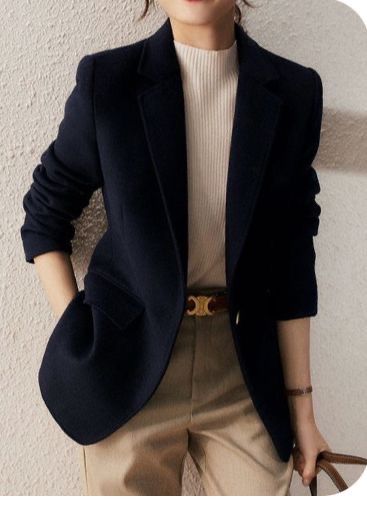 Saint Laurent Completi: SAINT LAURENT Velours, neu mit Etikett – Nuovo e nell'imballaggio originale da Zürich venduto da ReStyle.