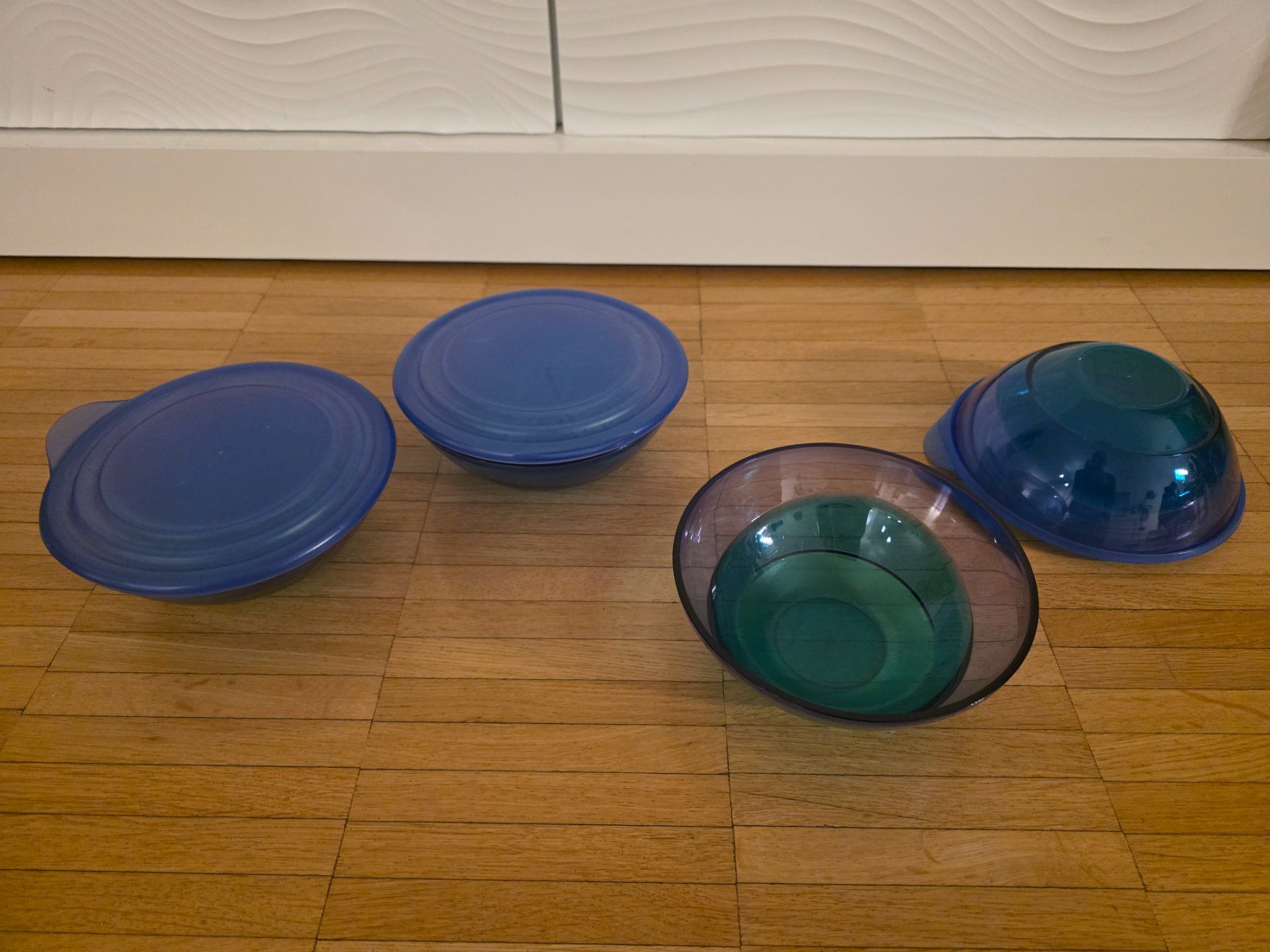Tupperware Contenitori & Simili: Tupperware Schüssel Set 4-teilig, verschliessbar, Top! – Usato da Laufenburg venduto da may_r2st