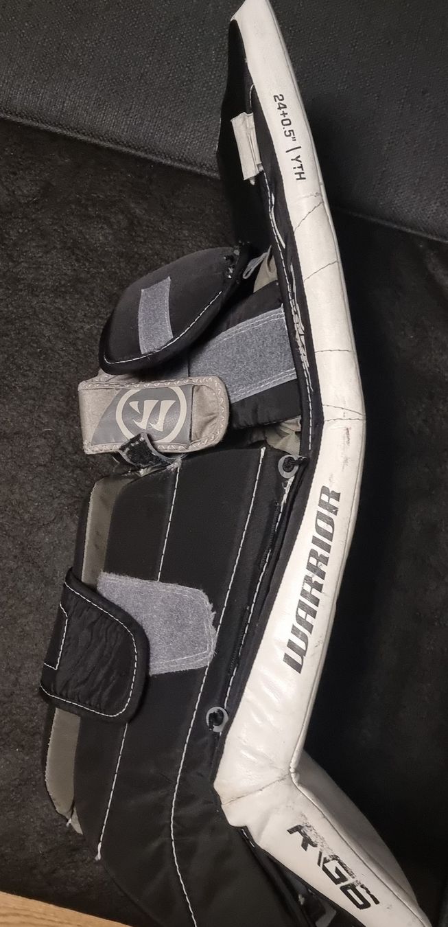 Bauer Schutz & Schoner: Goalieschienen Warrior 24+0.5" YTH – Gebraucht aus Visp von gstuder3