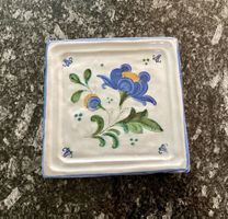 Keramikplatte blau-weiss Blume handgemalt ca. 23/23cm 