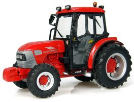 Tracteur Mc CORMICK V80-4Q ref 2390 - 1:32 Universal Hobbies