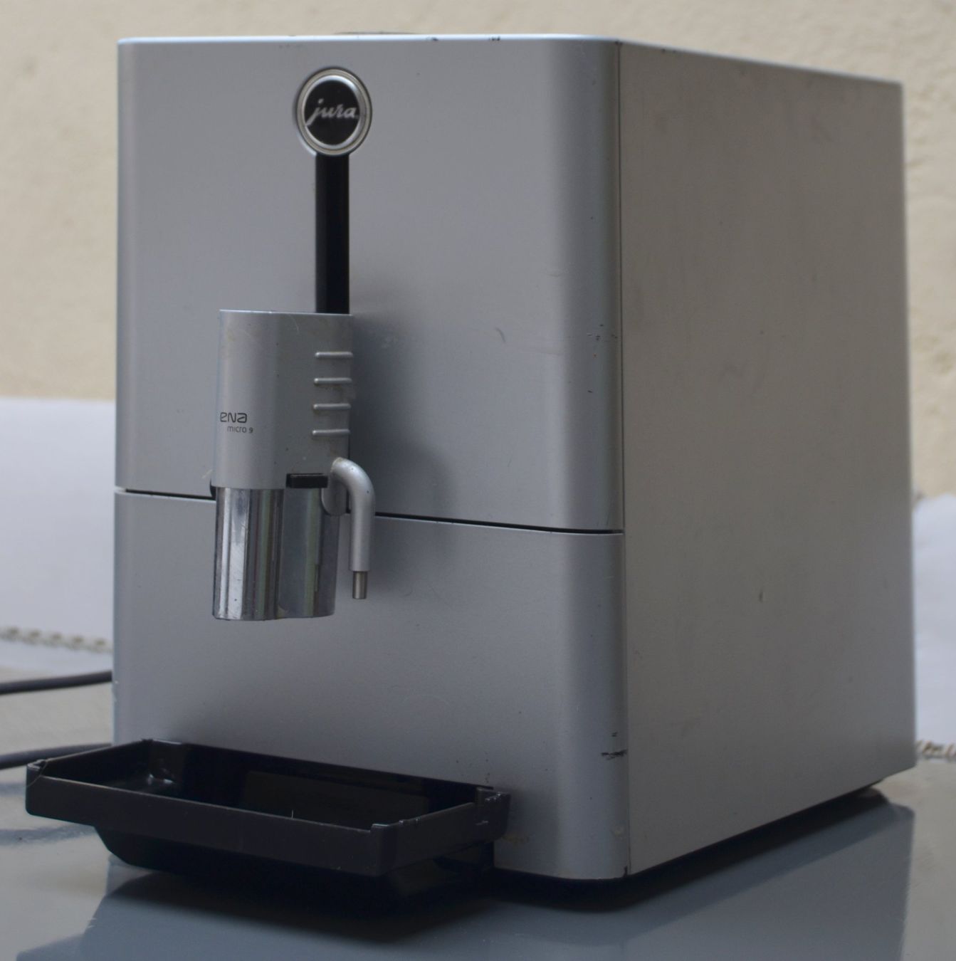 Jura Kaffeemaschinen & Espressomaschinen: Jura ENA Micro 9 Kaffeemaschine / machine à café – Gebraucht aus Collonges von arashee 4