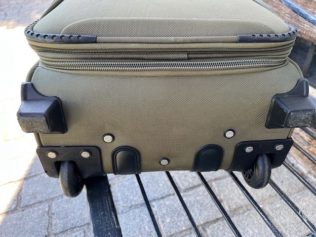 Valigie: Schöner Koffer Softshell 55 x 40 cm -  Grösse erweiterbar – Usato da Mönchaltorf venduto da lubusc 6