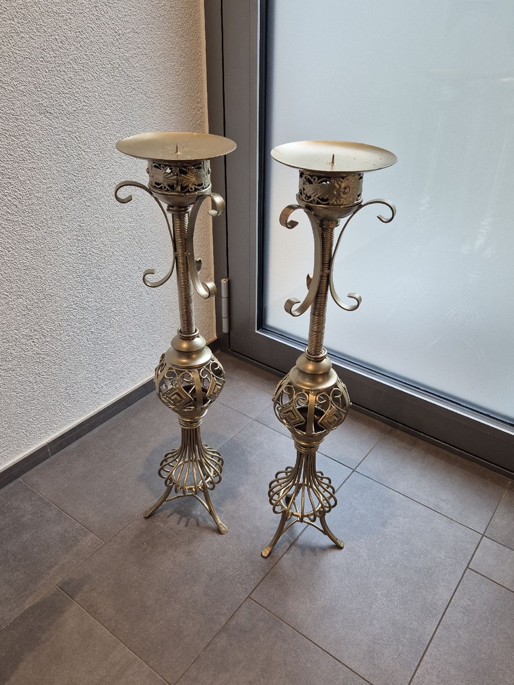 Tutte le decorazioni: Kerzenständer 75cm hoch – Usato da Wolhusen venduto da Tanja31010
