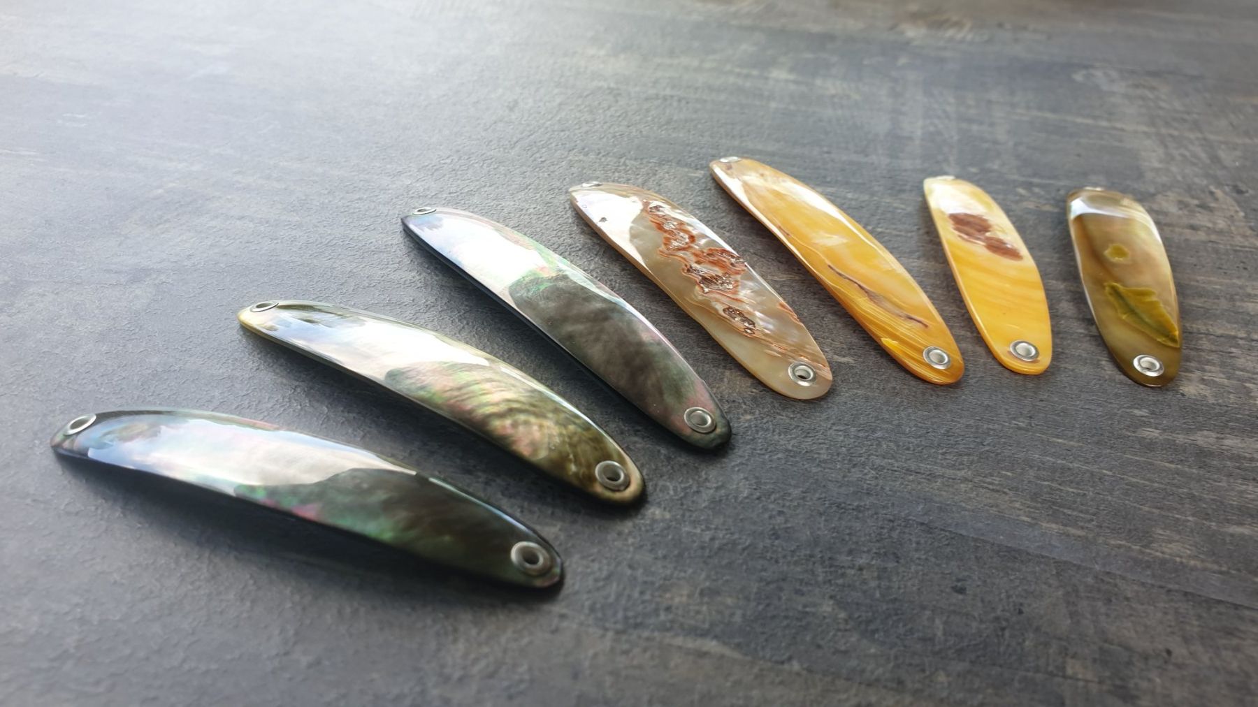 Esche: Perlmutt Spangen Set, 7 Stück. – Nuovo (secondo la descrizione) da Niederbüren venduto da Raphael014 4