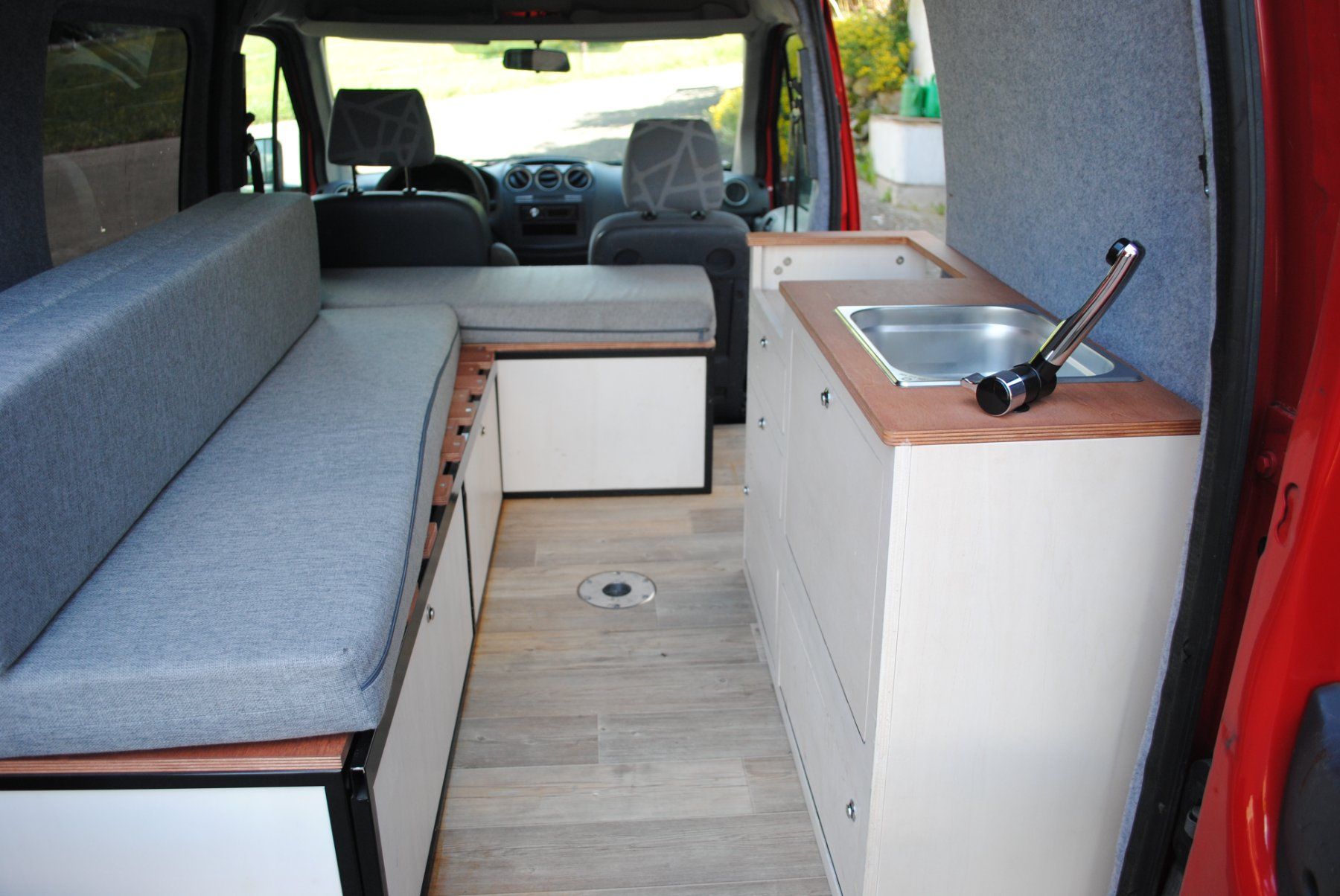 Ford Veicoli da campeggio: Wohnmobil, Ford Transit Connect – Usato da Weiach venduto da Mbaeumli 4