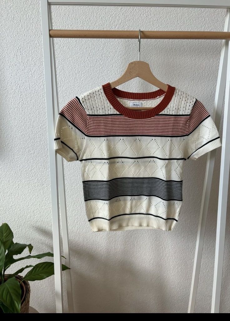 RVCA T-shirt: RVCA Top rayé, taille S – Nuovo (secondo la descrizione) da Lausanne venduto da EliseH