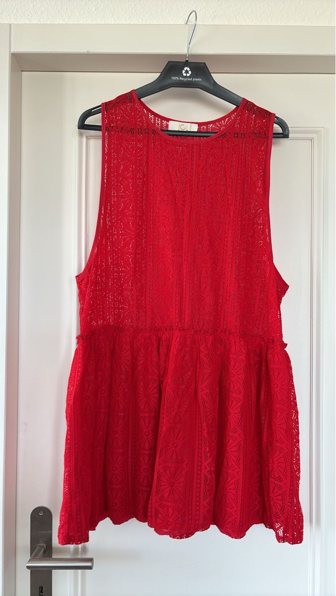 Kleider: Robe rouge en dentelle taille unique – Neu (gemäss Beschreibung) aus Genève von bha_jcf5