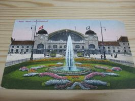Basel Bahnhof mit Tram