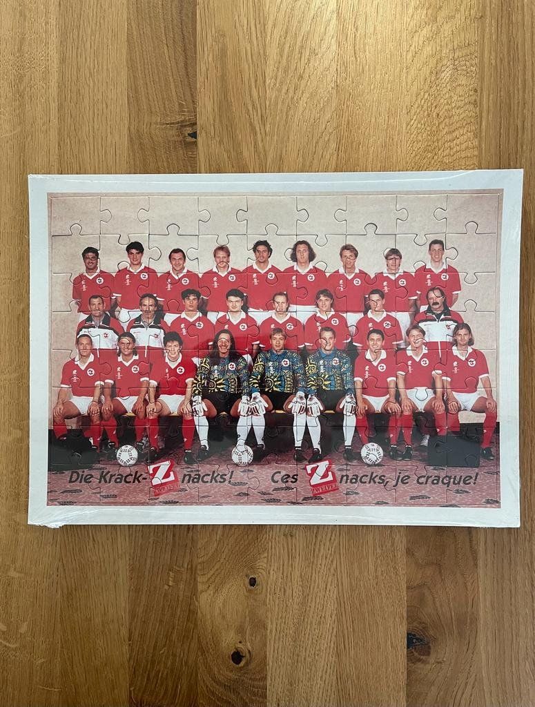 Puzzle: Puzzle Schweizer Nationalspieler 1990 – Nuovo (secondo la descrizione) da Buchrain venduto da Zitronella82
