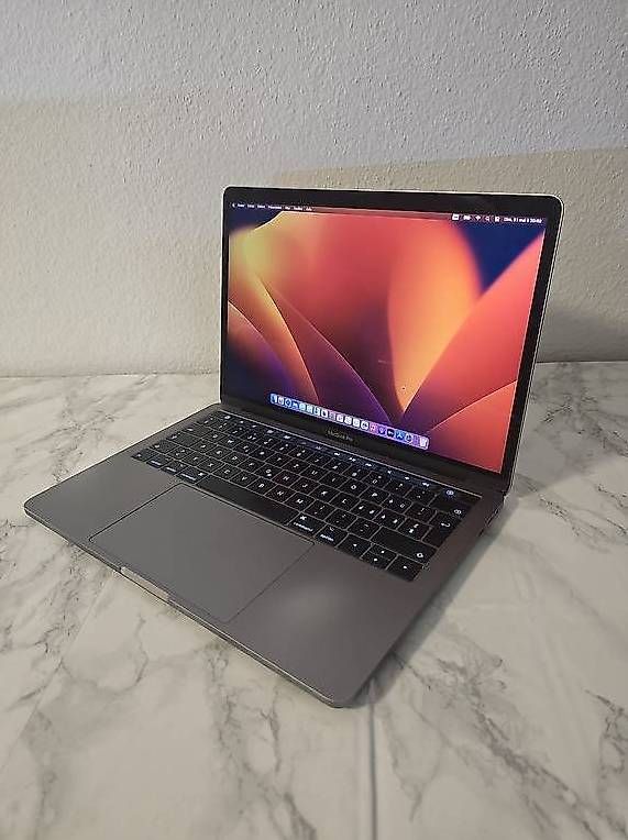 Apple Notebook: MacBook Pro 13 2017 | i5 | 8Go | SSD 250Go | Lignes écran – Difettoso da Renens VD venduto da MTD2211