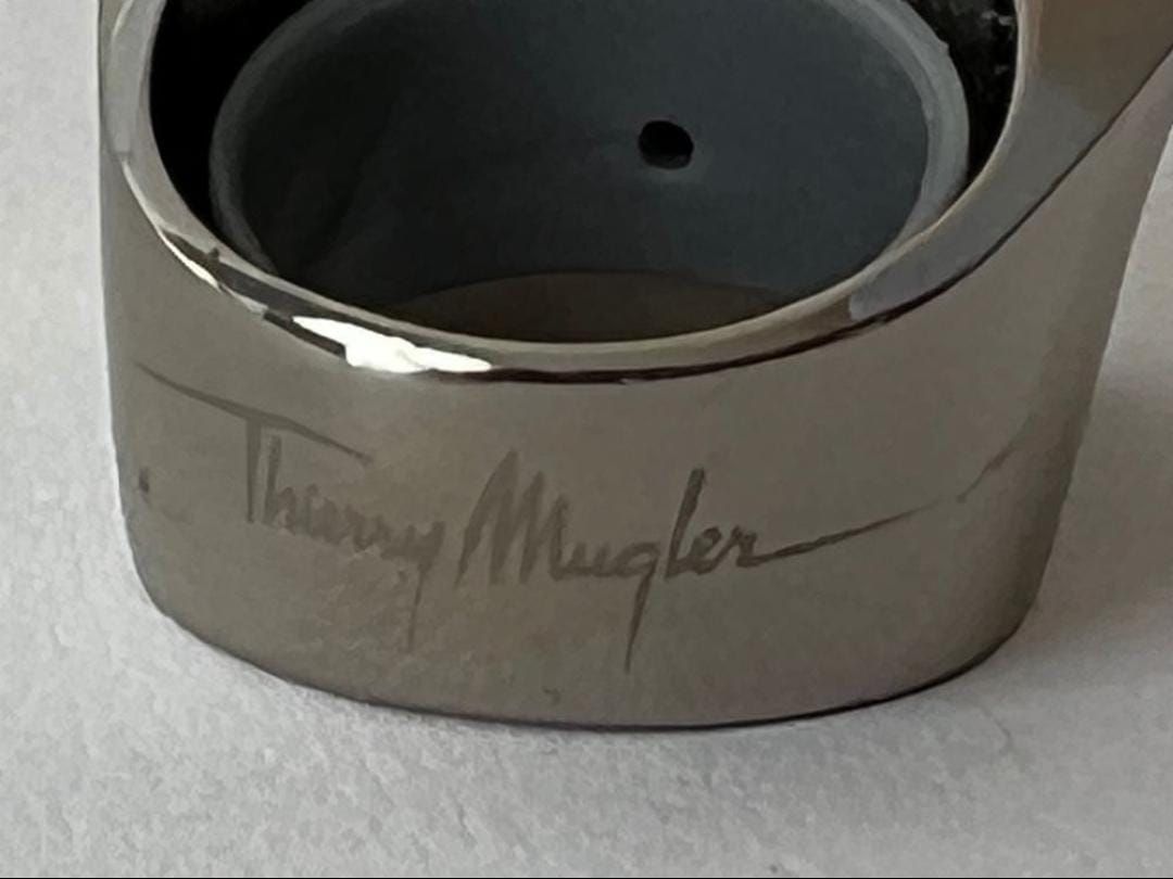 Mugler Profumi & Eau de Toilette: Solid Parfum Fingerring THIERRY MUGLER – Usato da Kestenholz venduto da Porsche117 3